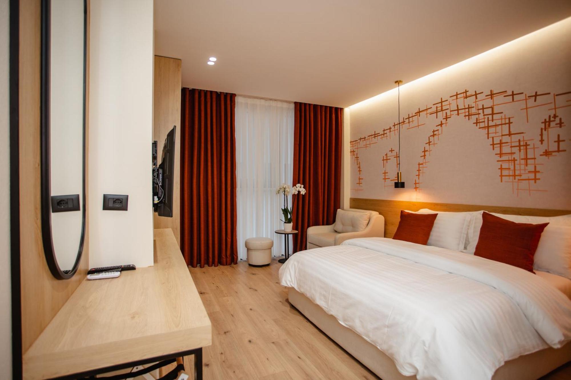 Oro Inn Hotel Shkodër Buitenkant foto