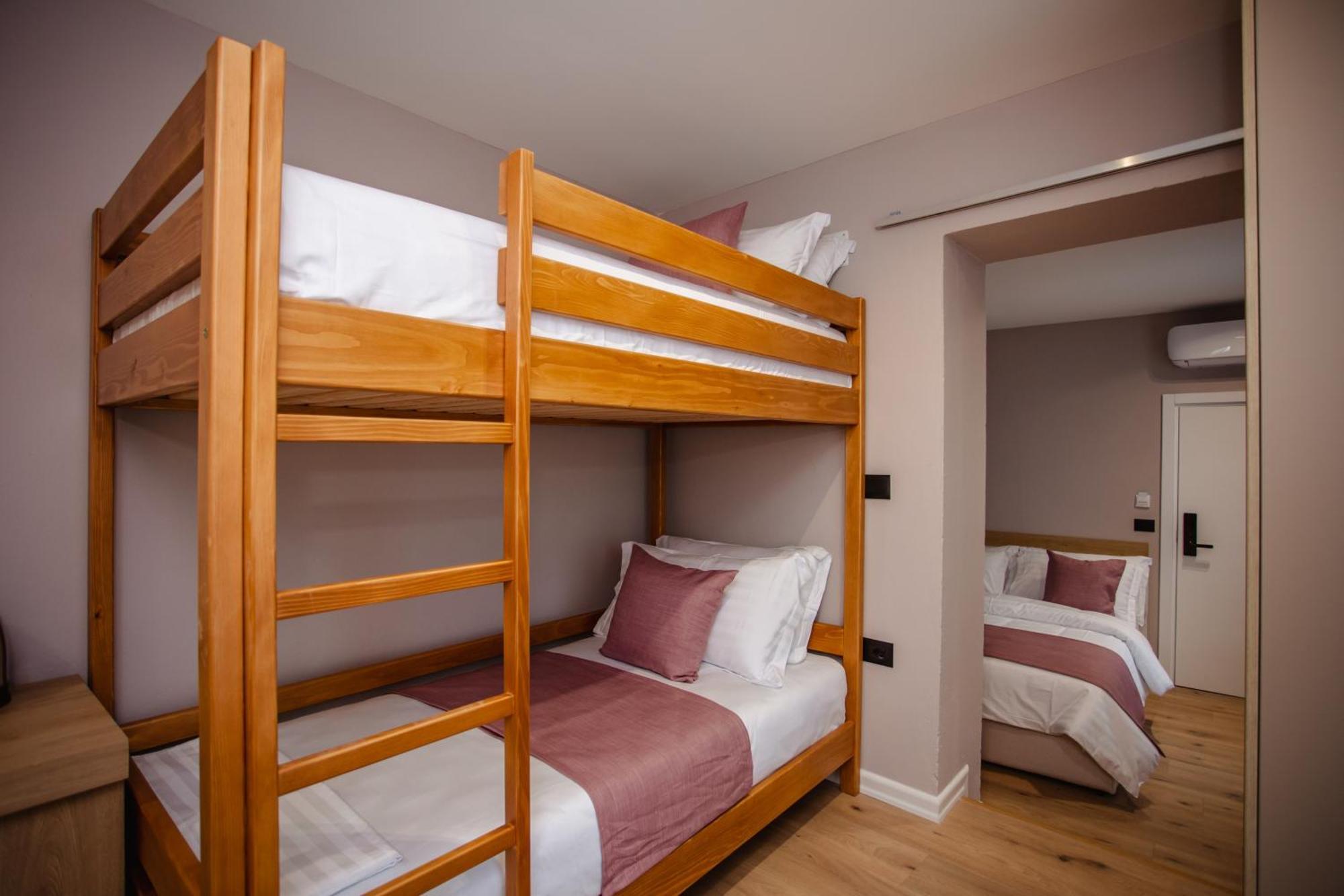 Oro Inn Hotel Shkodër Buitenkant foto